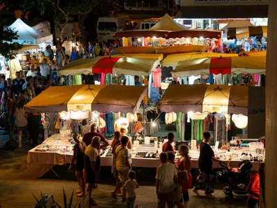 Hérault : nos idées de marchés nocturnes pour flâner tout l’été