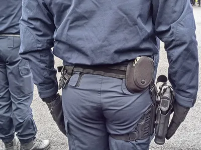 Une première soirée de violences au festival du théâtre de rue...