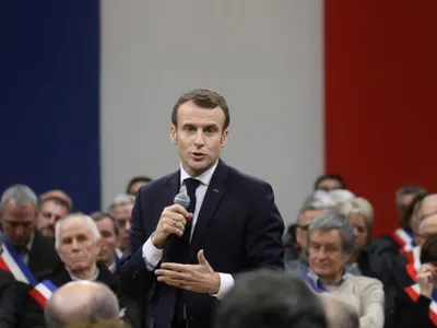 La France franchit le pas : Emmanuel Macron annonce la...