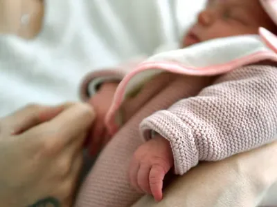 Moins d’enfants, plus de doutes : les Français revoient la famille...