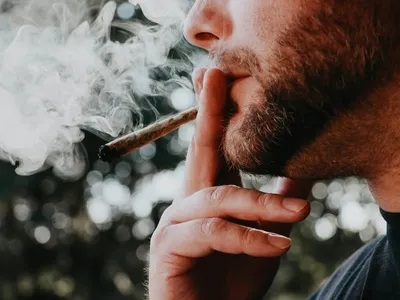 Tabac, alcool, cannabis : l’opinion des Français évolue