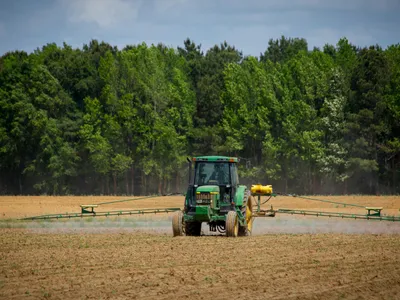 Pesticides : l'Etat condamné en appel à mieux évaluer leur...