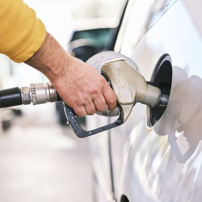 Indemnité carburant de 100 euros : qui pourra en bénéficier ?