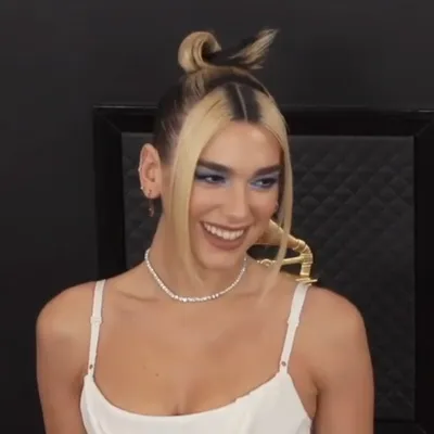 Dua Lipa est célibataire
