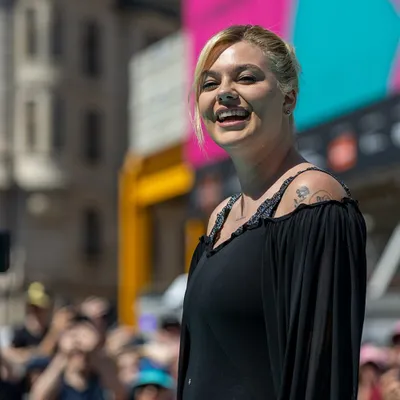 Louane révèle être atteinte d’une maladie auto immune