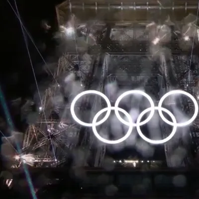 Jeux-Olympiques : une cérémonie d’ouverture sous la pluie mais des...