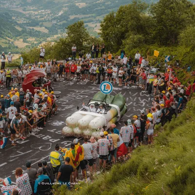Alerte job insolite : pilote d'un poireau géant au Tour de France
