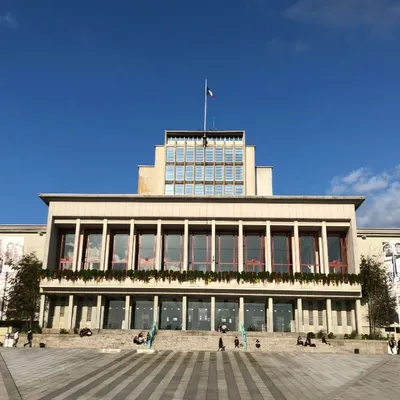 Un nouveau maire menacé en Bretagne