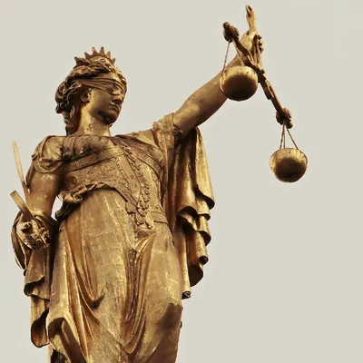 Pédocriminalité : la juge de Lorient clôt l'enquête de l'affaire Le...