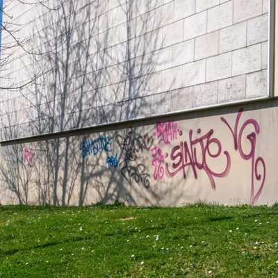 Limoges dit Stop aux tags