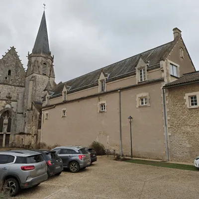 Une enquête pour escroquerie ouverte à Poitiers contre un faux prêtre