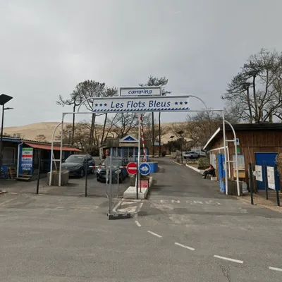 Un enfant de 4 ans mort noyé dans la piscine du camping des Flots...