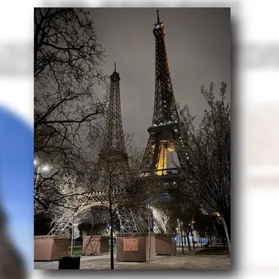 Une 2ème Tour Eiffel s'est érigée pendant la nuit face à la Dame de...