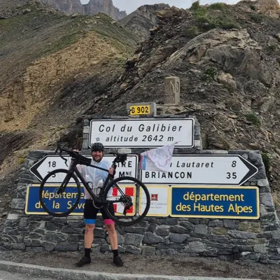 Un Breton récolte 17 000 euros pour la recherche contre le cancer,...