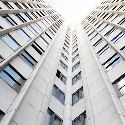 Nantes : un enfant de 2 ans chute du 3ème étage d’un immeuble et...