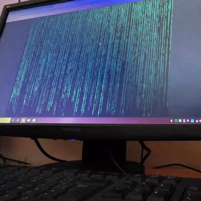 Il volait des photos dans les ordinateurs des étudiantes