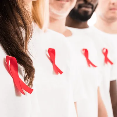Lancement de la 31e campagne du Sidaction, entre mobilisation et...