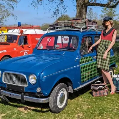 4L, motos des années 30... Des véhicules de collection mis aux...