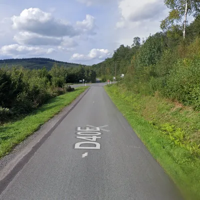 Une voiture fait plusieurs tonneaux et le conducteur prend la fuite...