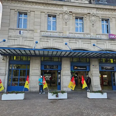 Refus catégorique de la fermeture des guichets