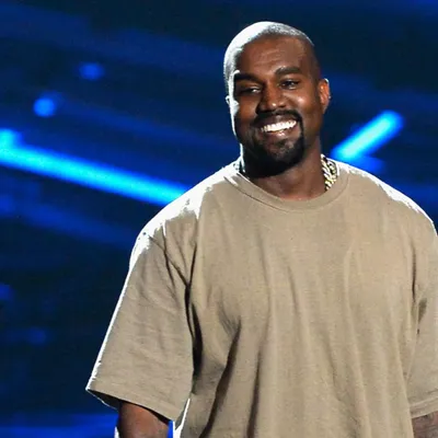 Kanye West fait polémique avec une chanson pro-Hitler sur X