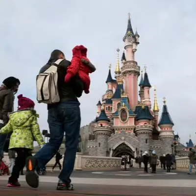 Tentative de mariage truqué avec une fillette à Disneyland : ce que...