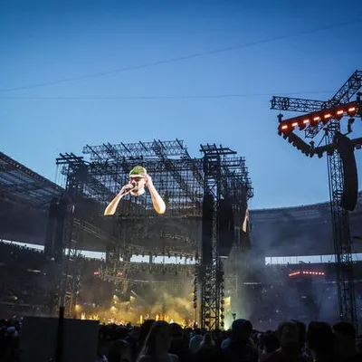 Jul enflamme le Stade de France avec son nouvel album 'D&P à vie'