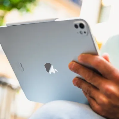 Nouveautés Apple en Vue: iPad Pro, Vision Pro et MacBook Pro se...