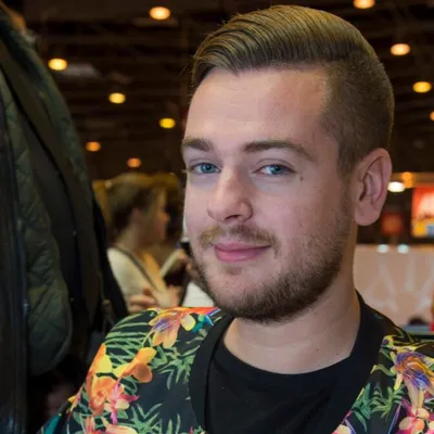 Le blogueur Jeremstar devient professeur dans une grande école de...