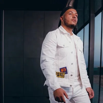 La SNCF porte plainte contre le rappeur Hornet La Frappe à cause du...