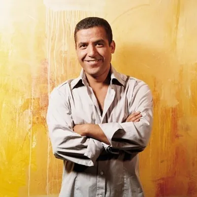 Cheb Mami signe un retour triomphal au Festival international de...