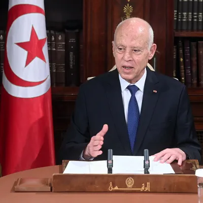 Tunisie : le président propose de nouvelles taxes pour se passer du...