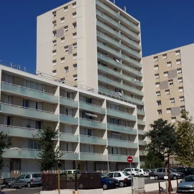 [ Société ] Logement social à Marseille : 51 000 demandes en...