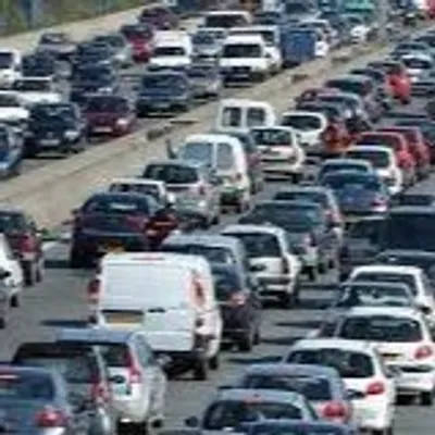 Été sous tension : bouchons et grève en vue sur les routes du sud-est