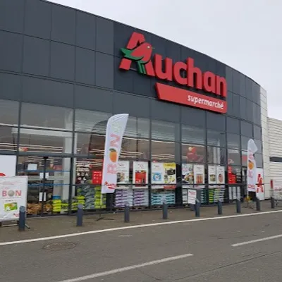 Auchan va vendre 19 magasins à Lidl... Et certains sont concernés,...