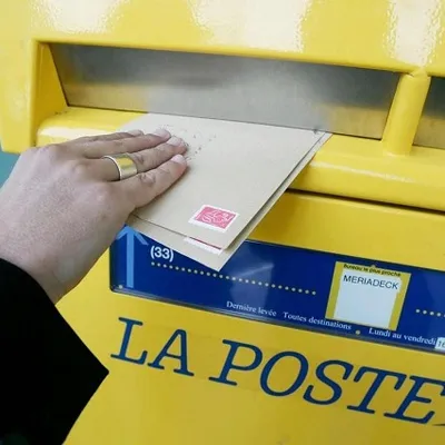 Le prix du timbre et des colis va augmenter, début 2026