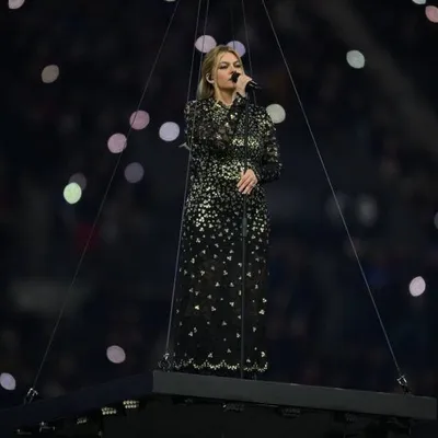 EUROVISION 2025 : Une chanson en hommage à sa maman pour Louane 