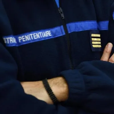 Attaques contre des prisons : une surveillante de la région a été...