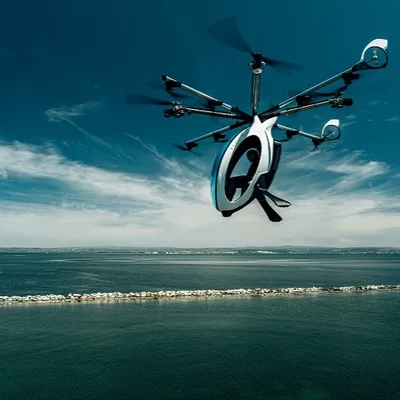 Franky Zapata va traverser la Manche en AirScooter, tout à l'heure ! 