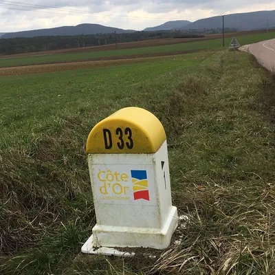 Les opérations de fauchage commencent le long des routes de Côte-d’Or 