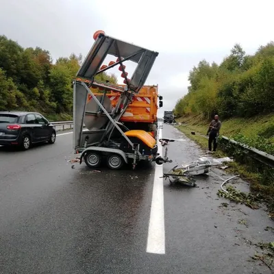 Une flèche lumineuse percutée sur la RN 141