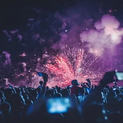 Ça sent déjà l'été avec les line-up des festivals dévoilés  ! 