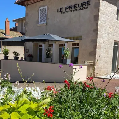 Guide Michelin : le restaurant le Prieuré perd son étoile 