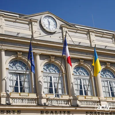Conseil municipal : un rassemblement à Saint-Etienne 