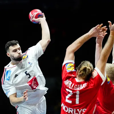 Handball : les Bleus s'inclinent en finale 