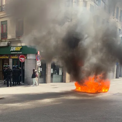 Retraites : des heurts, 5 interpellations et de nouvelles actions à...