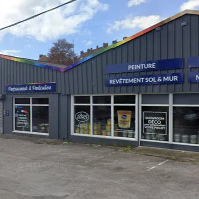 Outreau : un magasin de peinture victime d'un incendie
