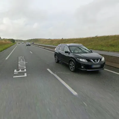 Une voiture percute un bus sur l'A16 ce mercredi, à hauteur de Frencq