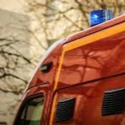 Belle-et-Houllefort : une voiture en feu sur la N42