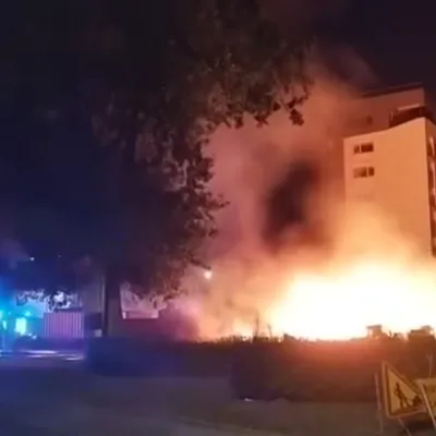 Boulogne-sur-Mer : spectaculaire incendie sur un chantier au...